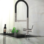 Shurity 390 Rubinetto da cucina con Doccetta in gomma senza metalli pesanti 3 vie Nickel/Nero - immagine 4